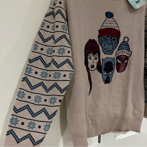 Boys Small Disney Marvel Avengers Winter Holiday Tan Snowflake Sweater - Picture 8 of 12